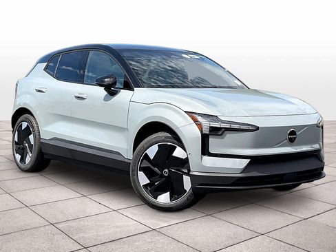 New 2026 Volvo EX30 Ultra w/ Climate Package image 2