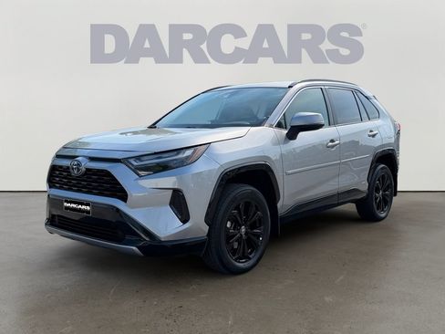 Used 2023 Toyota RAV4 SE AWD/4WD image 2