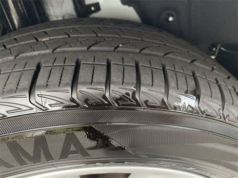 Certified 2024 Toyota Corolla SE image 34