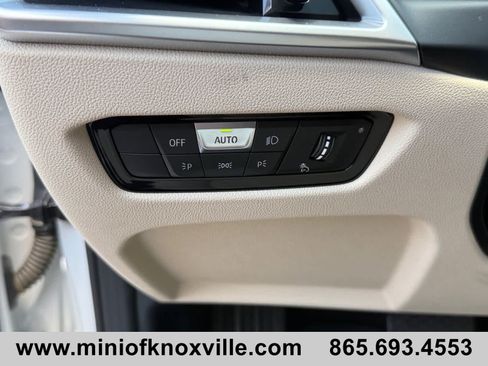 Used 2025 BMW i4 eDrive40 w/ Parking Assistance Package RWD image 24
