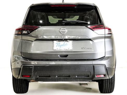 Used 2024 Nissan Rogue SV AWD/4WD image 7