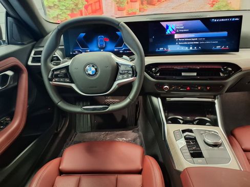 Used 2025 BMW 230i Coupe w/ Convenience Package RWD image 13