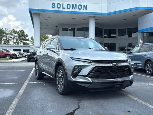 Used 2023 Chevrolet Blazer RS w/ Driver Confidence II Package FWD image 1
