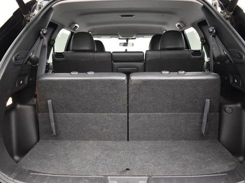 Used 2024 Mitsubishi Outlander FWD image 16