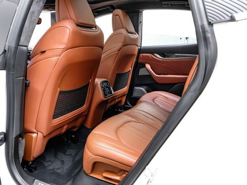 Used 2019 Maserati Levante S GranSport image 33