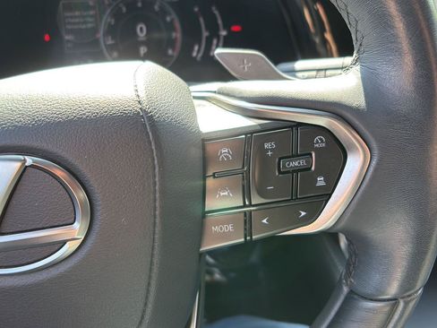 Used 2023 Lexus RX 350 Premium w/ Accessory Package AWD/4WD image 32