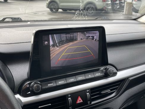 Certified 2024 Kia Forte LXS w/ LXS Technology Package image 16