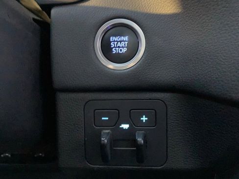 Used 2024 Toyota Tundra Limited image 20