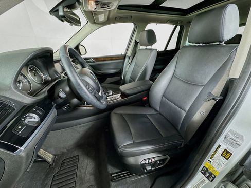 Used 2017 BMW X3 xDrive28i image 12