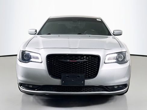 Used 2021 Chrysler 300 S image 2