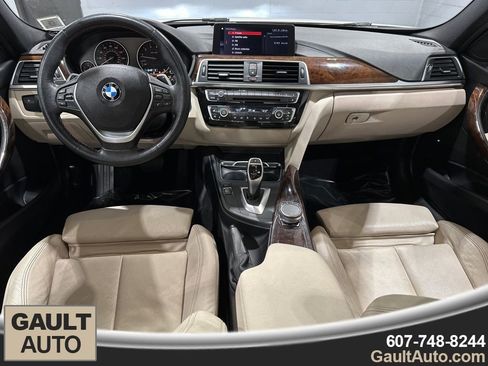 Used 2018 BMW 330i xDrive Sedan w/ Premium Package image 7