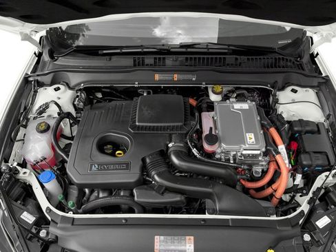 Used 2017 Ford Fusion SE FWD image 13