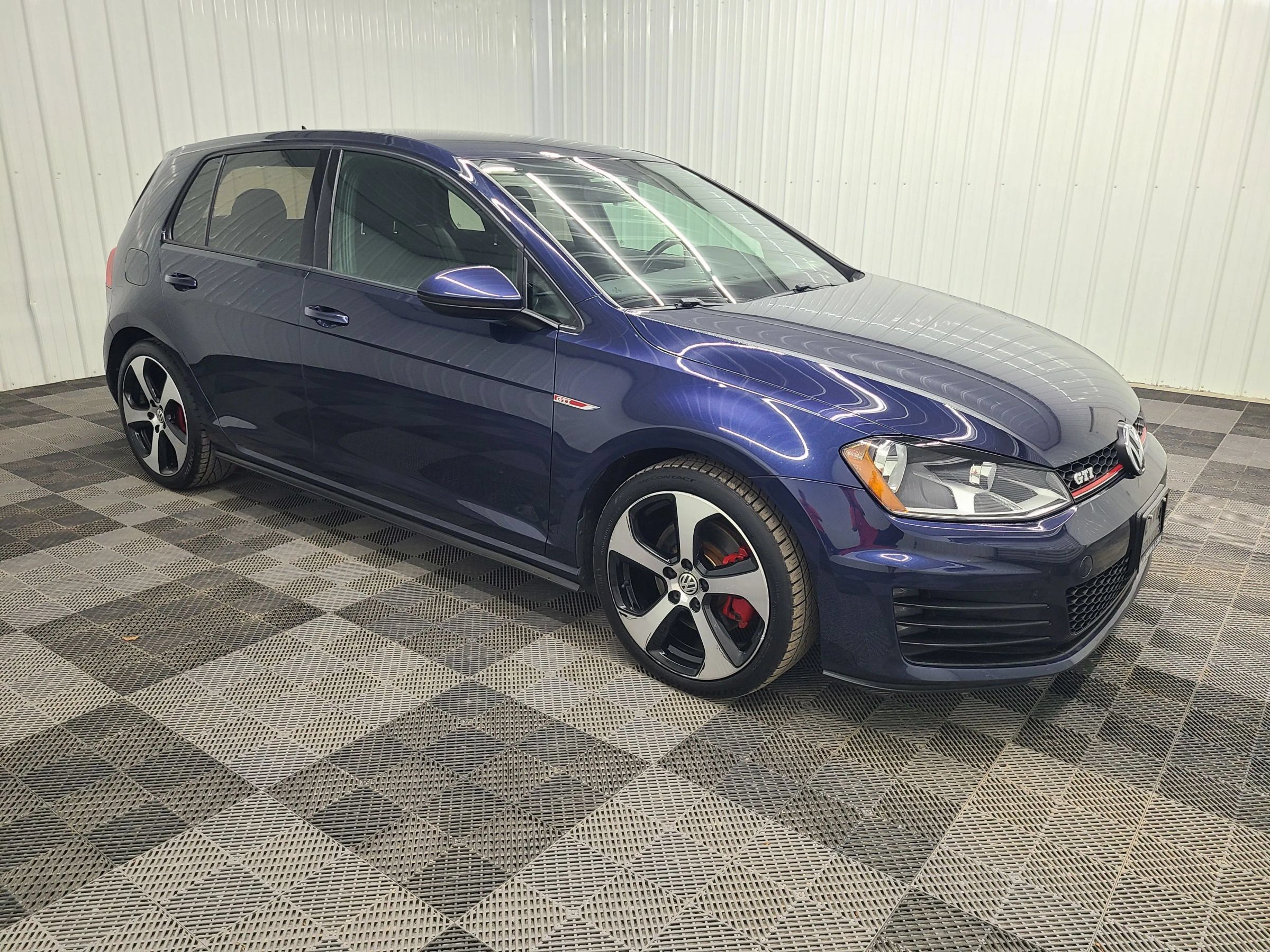 Used 2017 Volkswagen GTI S FWD image 14