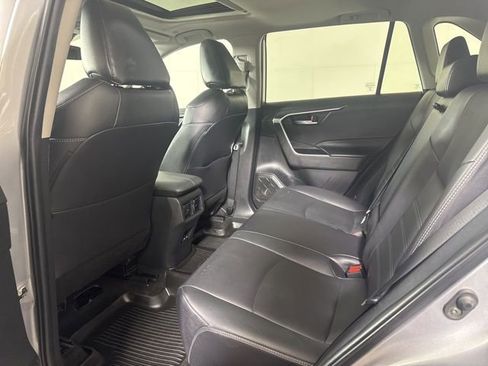 Used 2023 Toyota RAV4 XLE Premium image 12