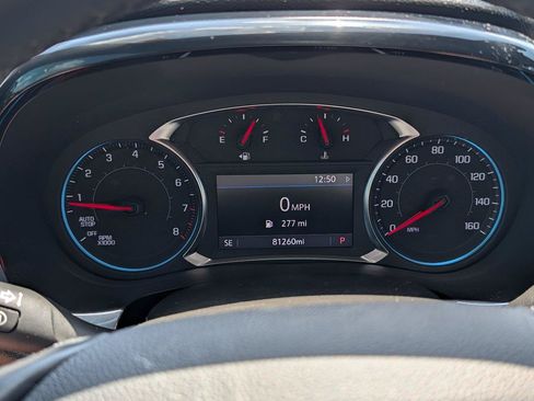 Used 2023 Chevrolet Traverse LT FWD image 22