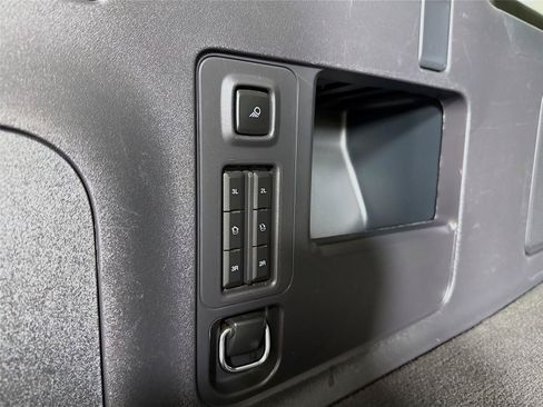 Used 2025 Ford Expedition Max Platinum w/ Platinum Ultimate Package AWD/4WD image 26