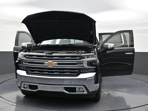 Used 2022 Chevrolet Silverado 1500 LTZ RWD image 30