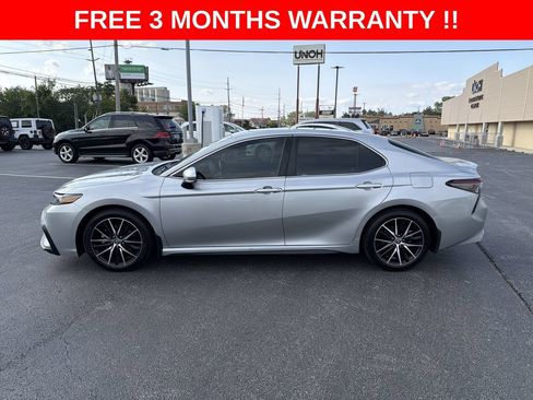 Used 2023 Toyota Camry SE w/ Cold Weather Package FWD image 27
