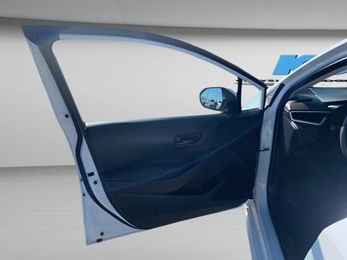 Used 2023 Toyota Corolla LE image 13