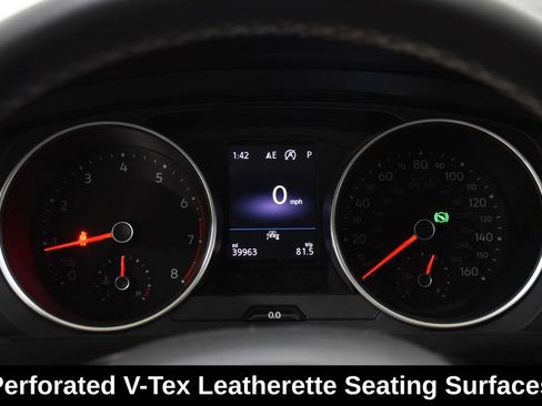 Used 2021 Volkswagen Tiguan SE w/ Panoramic Sunroof Package FWD image 20
