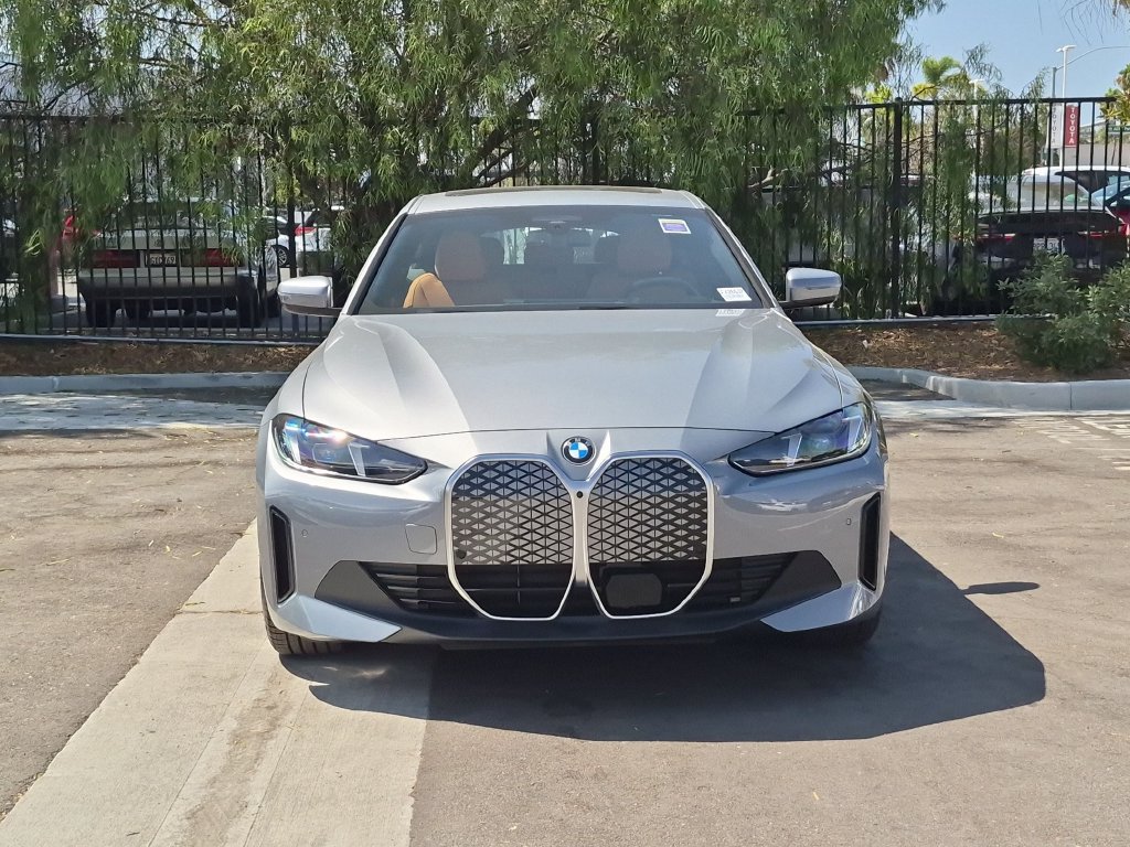 New 2026 BMW i4 xDrive40i w/ Premium Package AWD/4WD image 4