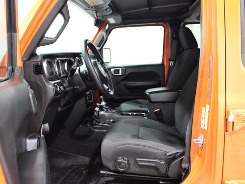 Used 2018 Jeep Wrangler Unlimited Sport AWD/4WD image 15