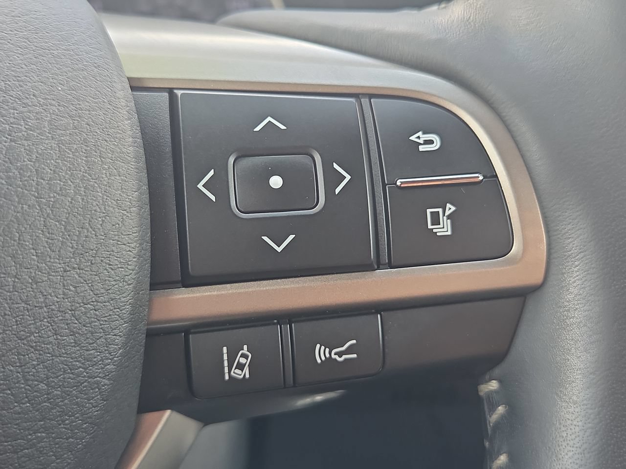 Used 2018 Lexus ES 350 w/ Luxury Package w/Wood Trim FWD image 31