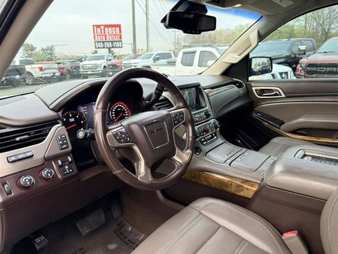 Used 2016 GMC Yukon XL Denali w/ Open Road Package AWD/4WD image 35