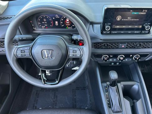 Certified 2025 Honda Accord LX image 13