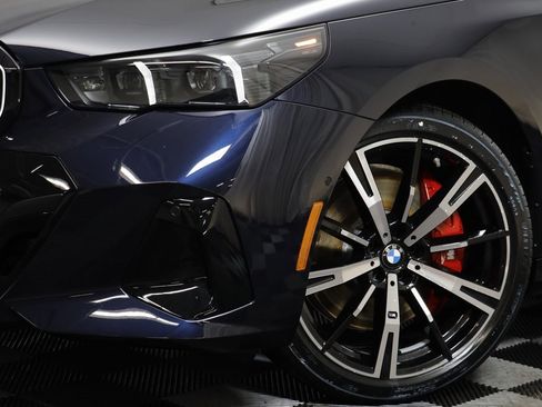 New 2026 BMW 540i xDrive w/ Executive Package image 3