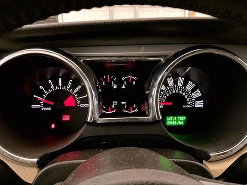 Used 2005 Ford Mustang GT Premium RWD image 19