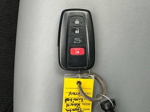 Used 2020 Toyota RAV4 Limited FWD image 37