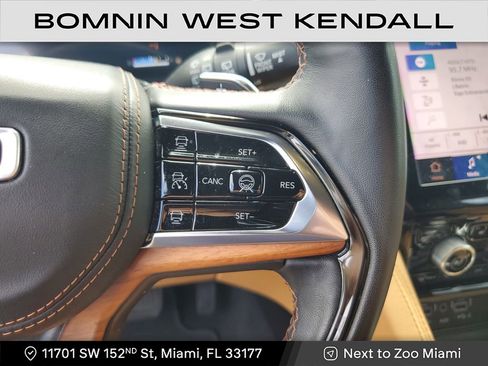 Used 2023 Jeep Grand Cherokee Summit image 30