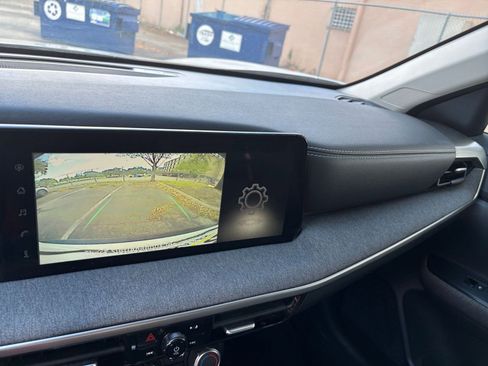 Used 2025 Nissan Kicks SV FWD image 20