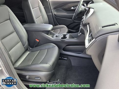 Used 2023 GMC Terrain SLT w/ Tech Package FWD image 16