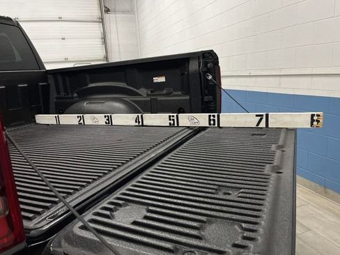 Used 2024 RAM 1500 Laramie image 16