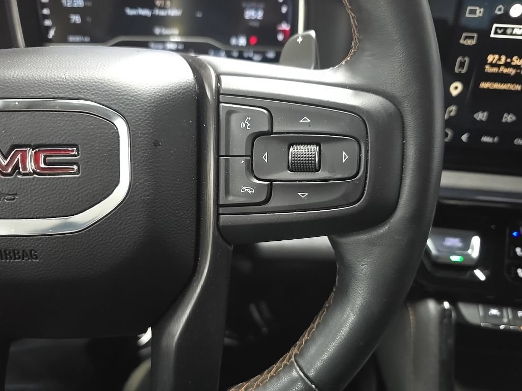 Used 2023 GMC Sierra 1500 AT4 w/ Technology Package AWD/4WD image 23