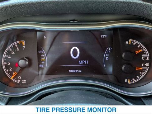 Used 2016 Jeep Grand Cherokee Laredo w/ Quick Order Package 23E image 16