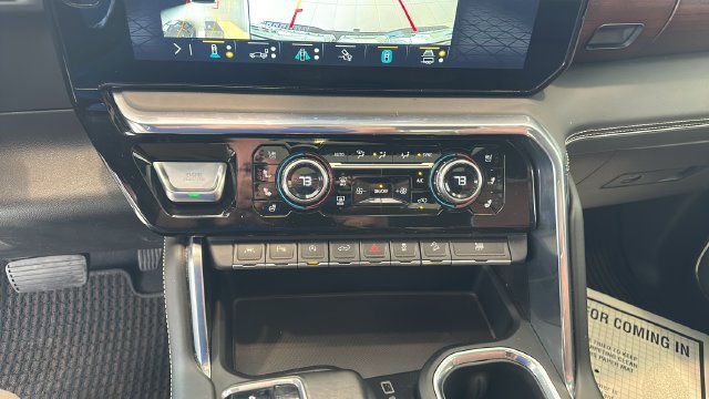 Used 2023 GMC Sierra 1500 Denali Ultimate AWD/4WD image 12