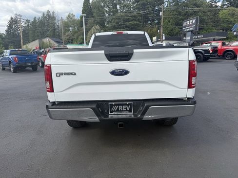 Used 2017 Ford F150 XLT w/ Max Trailer Tow Package image 7