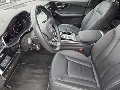 Used 2025 Audi Q7 3.0T Premium Plus AWD/4WD image 9