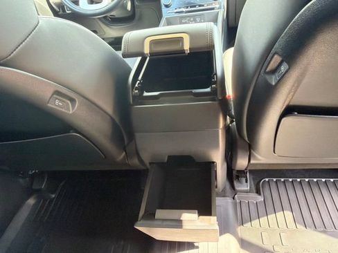 Used 2026 Hyundai Santa Fe SEL FWD image 24
