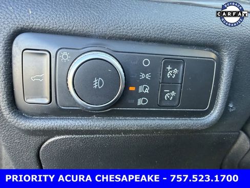 Used 2020 Ford Explorer Limited image 17