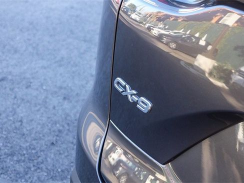 Used 2018 MAZDA CX-9 Touring w/ Touring Premium Package image 9