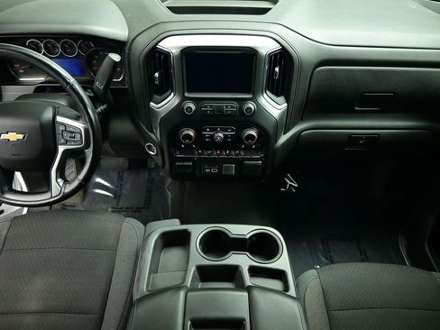 Used 2019 Chevrolet Silverado 1500 LT w/ All-Star Edition image 6