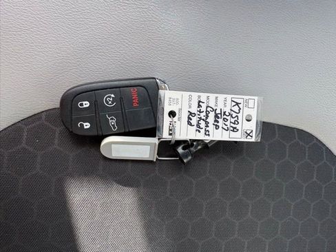 Used 2017 Jeep Compass Latitude w/ Popular Equipment Group image 6