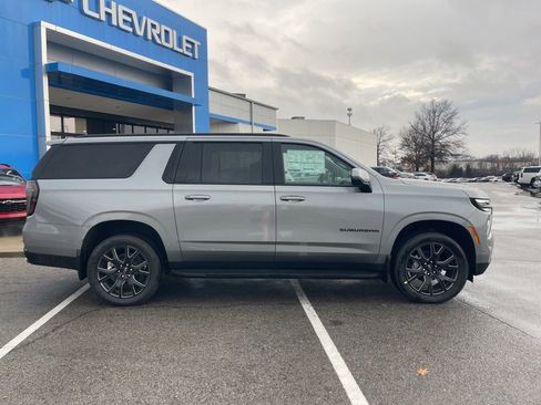 New 2026 Chevrolet Suburban RST w/ Comfort Package AWD/4WD image 2