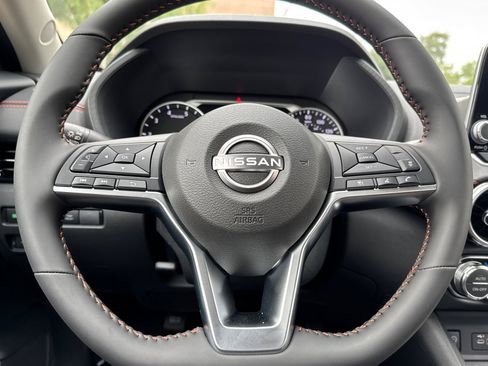 New 2025 Nissan Sentra SR w/ Trunk Package image 19