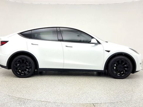Used 2023 Tesla Model Y Long Range image 4