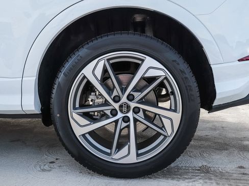 New 2025 Audi Q3 2.0T Premium image 13